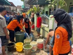 Pemkot Salurkan Bantuan Air Bersih di Panjang Utara