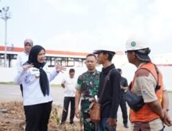Bunda Eva Pastikan Jalan Tirtayasa dibangun Tahun Ini.
