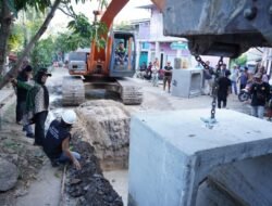 Pemerintah Kota Bandar Lampung Buat Saluran Air Baru di Panjang Utara.