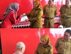 Wali Kota Bandar Lampung Hj.Eva Dwiana Berikan Bantuan Kepada Warga Yang Terdampak Bencana Alam