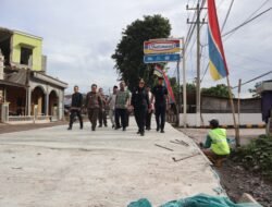 Hj. Eva Dwiana meninjau langsung proses perbaikan Jalan Tirtayasa Kecamatan Sukabumi