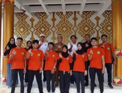 Targetkan Raih Tiga Emas, Tujuh Atlet Panahan Asal Metro Dilepas Walikota