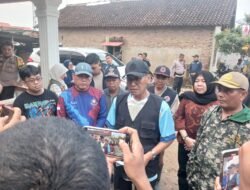Pemerintah Kota Salurkan Uang tunai bagi Korban Banjir dan Tanah Longsor