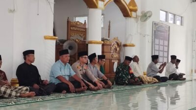 Kapolsek Mesuji Timur Hadiri Safari Ramadhan Tingkat Kecamatan di Desa Dwi Karya Mustika