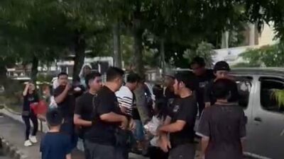 Keluarga Besar Back Garage Audio x Papa Ben Donuts Giat Berbagi Jelang Idul Fitri