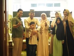 Blusukan Lebaran! Wali Kota Metro Kunjungi Rumah Pejabat, Ciptakan Kedekatan Humanis