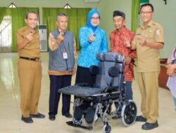 Kemensos Salurkan Bantuan AtensiI di Tulang Bawang, 89 Alat Bantu dan Rp316,5 Juta untuk 211 KPM