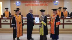 Sekda Tulang Bawang Raih Gelar Doktor, Hasilkan Model Tipologi Implementasi Kebijakan P4GN Berbasis Kearifan Lokal