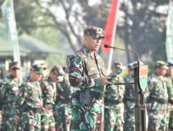 Danrem 043/Gatam Motivasi Kontingen Balakrem dan Yonif 143/TWEJ pada Pembukaan Lomba Binsat Kodam XXI/Radin Inten
