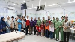 Persit KCK Koorcab Rem 043 Beri Dukungan kepada 13 Anak Penderita Thalasemia